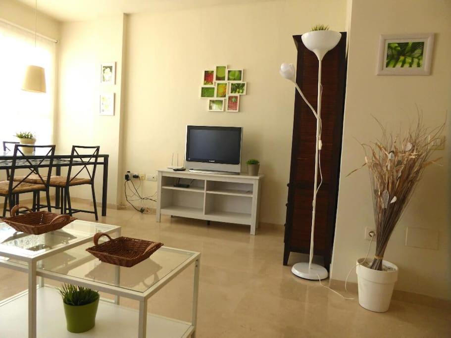 Atico Fresco Y Luminoso Con Aparcamiento Privado Appartement Nerja